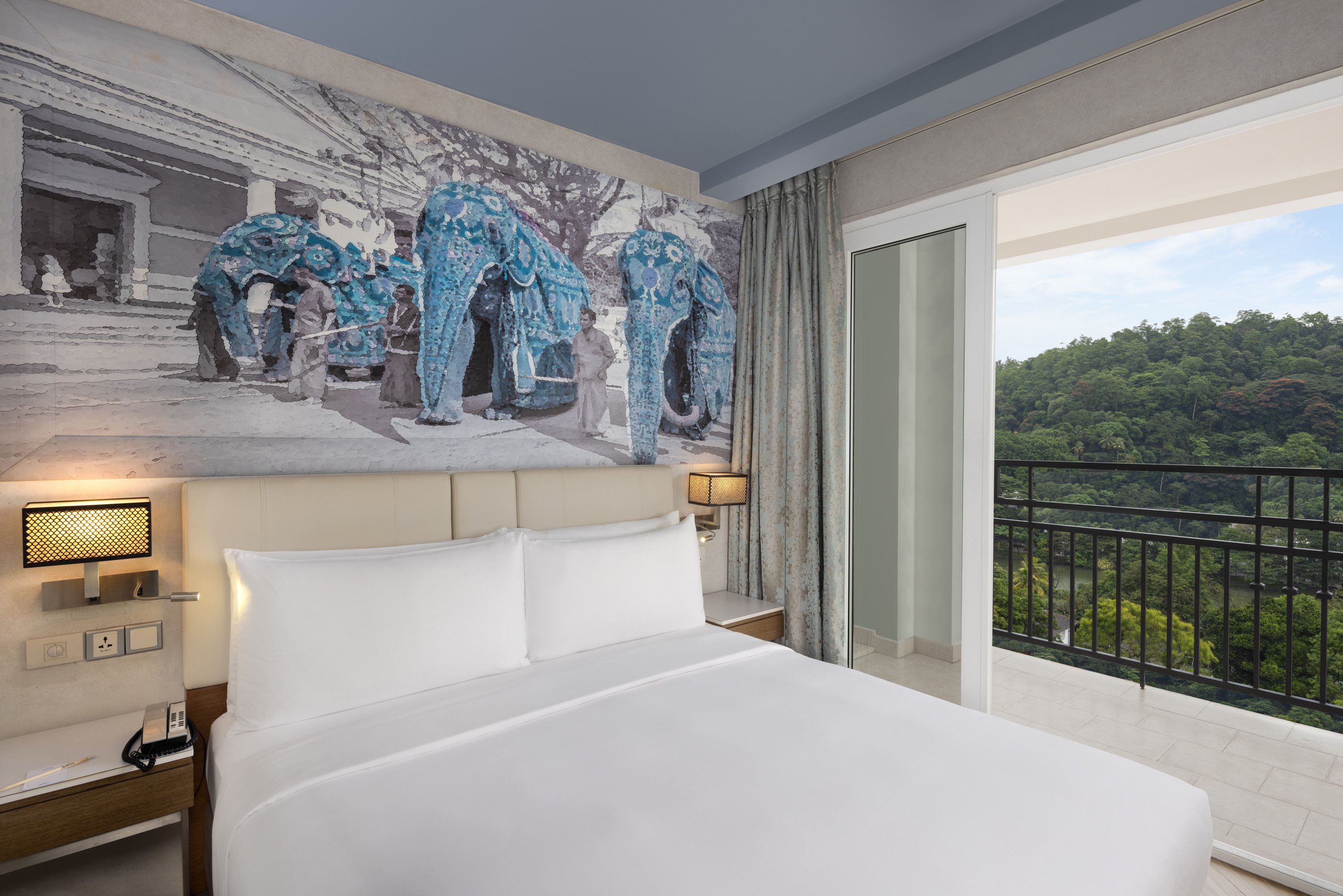 RADISSON KANDY